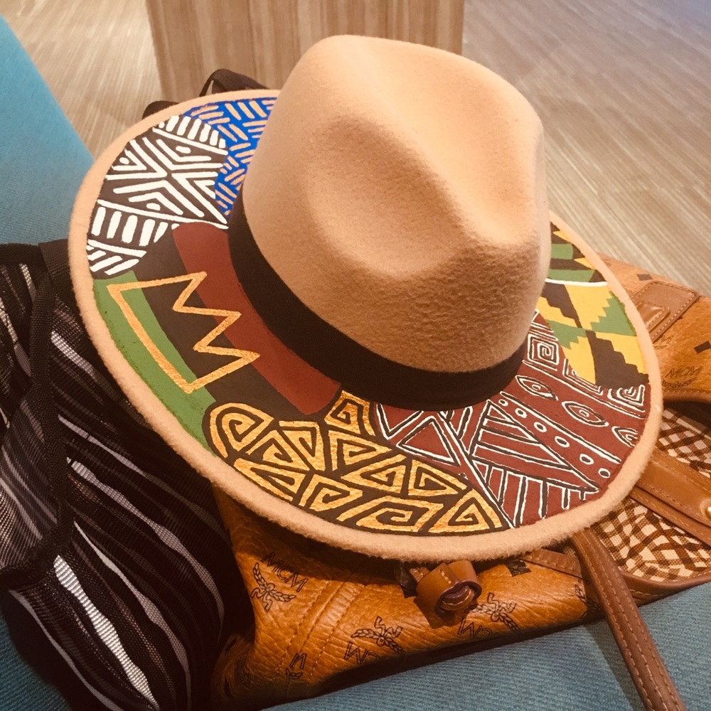 Custom Queen Fedora - Picture 5 of 9